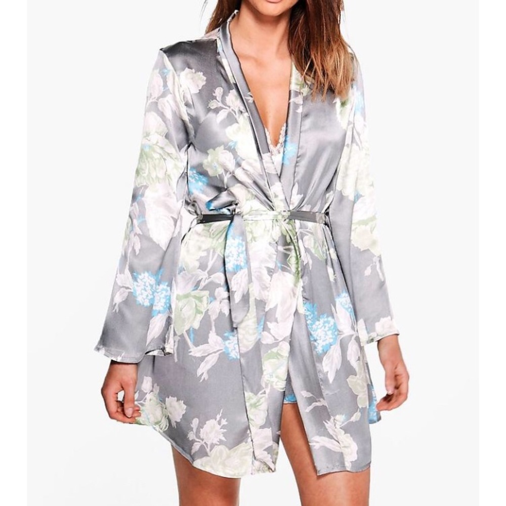 Floral print satin robe - worn once!